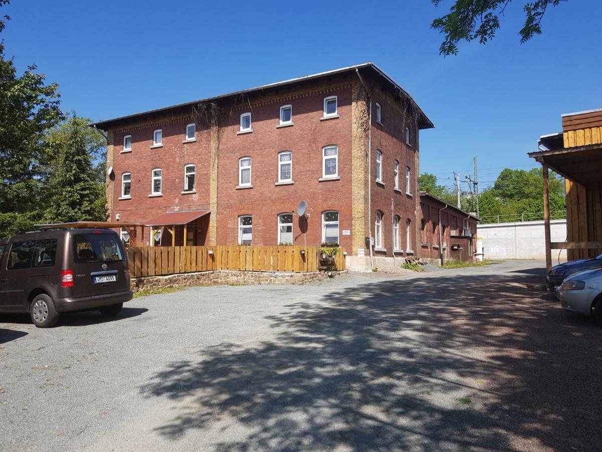 Ferienwohnung Haus am Sachsenring Hohenstein-Ernstthal Exterior foto